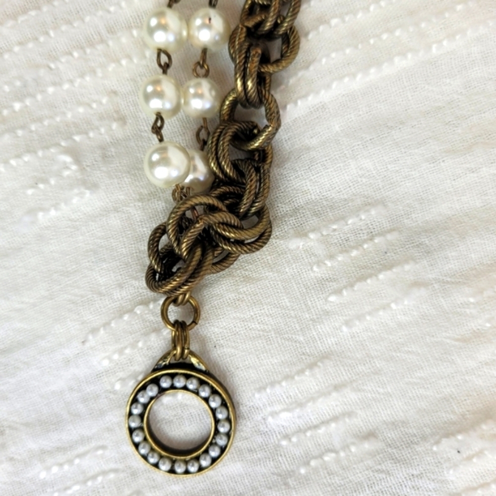 Burnished gold pearl triple strand necklace decorative toggle lady whimsigoth - Picture 9 of 9